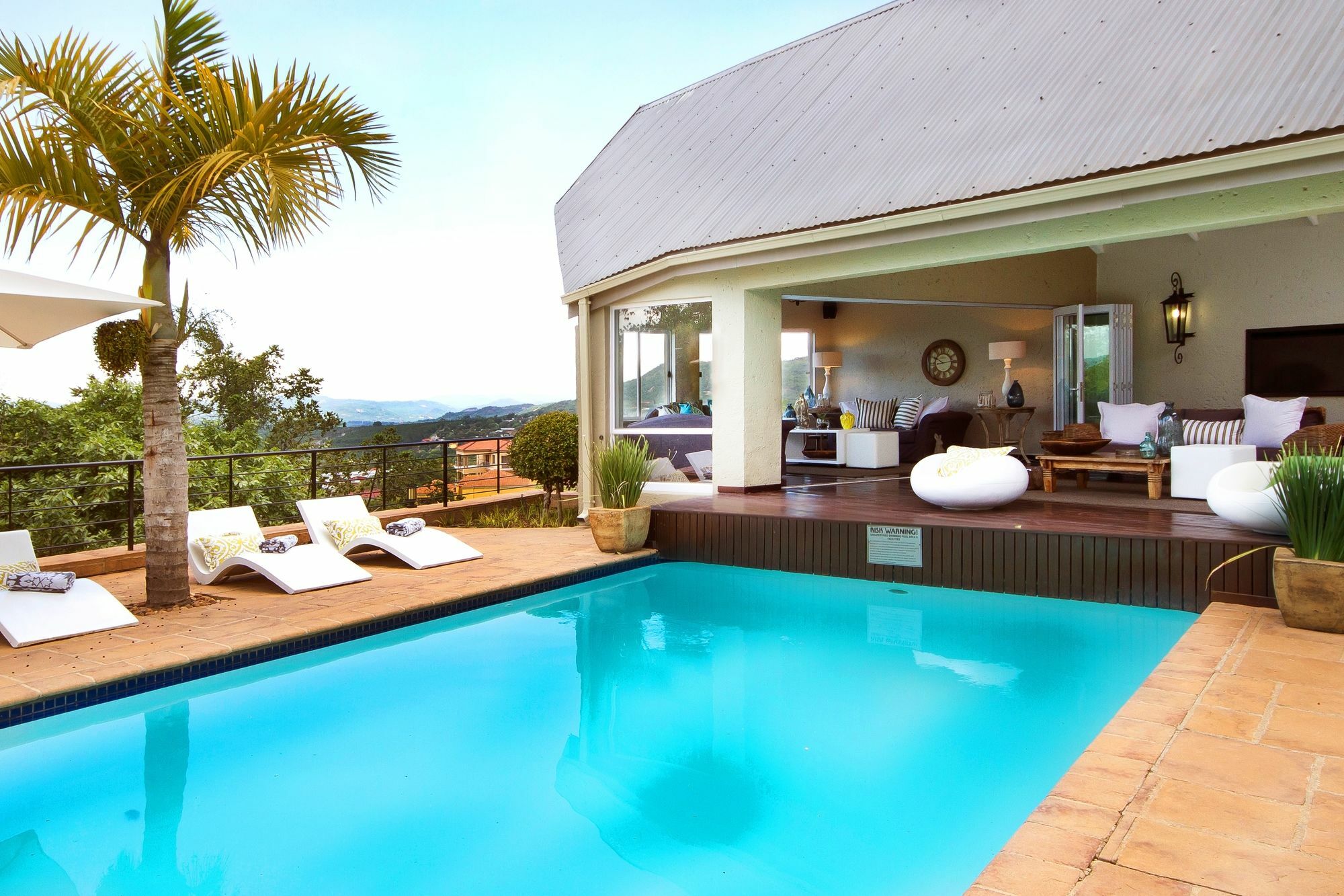 Loerie'S Call Guesthouse Mbombela Exterior foto